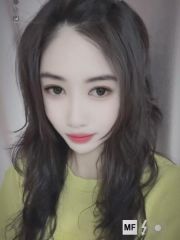 服务系肤白妹子简心