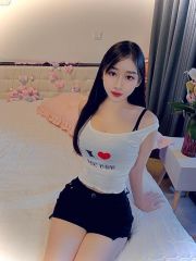 黄埔双儿娇小性感迷人