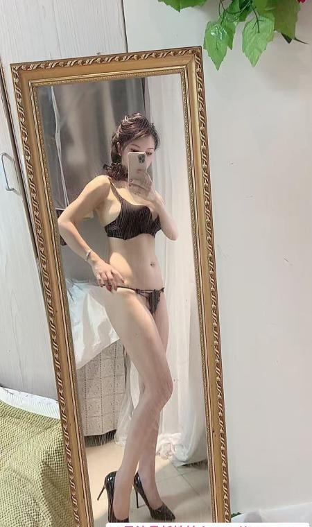 韵味欲女好身材  