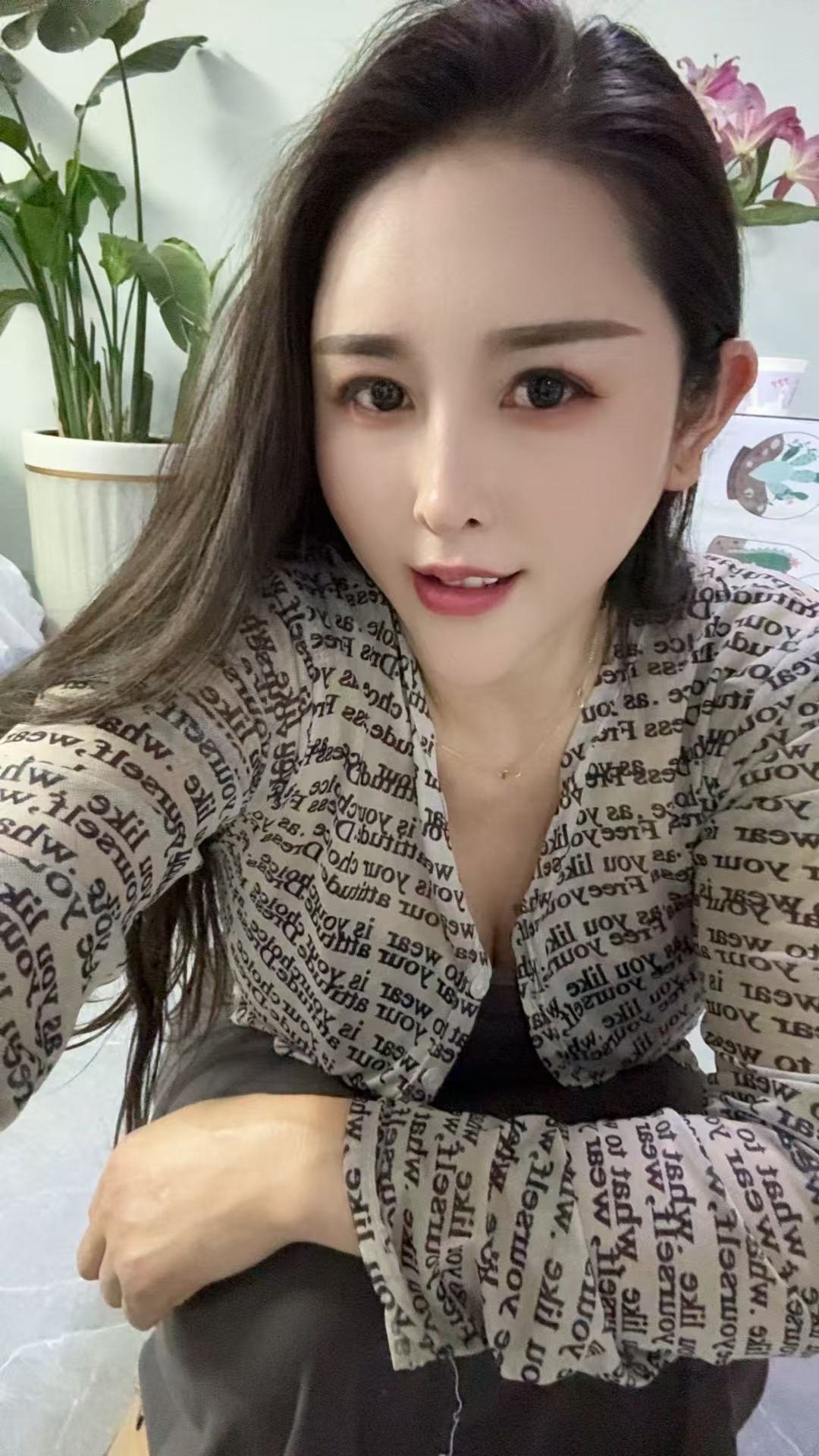 昆明巨乳少妇丽丽  