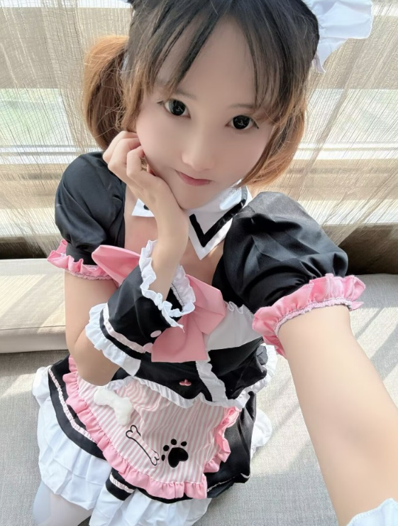 粉嫩鞲閟萝莉小公主