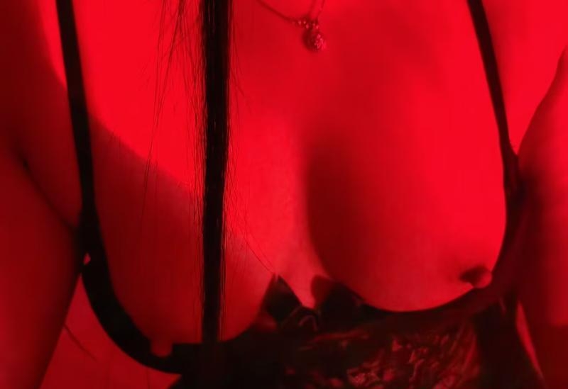 上城制服诱惑翘臀妹