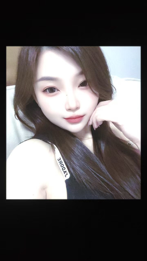 北京平乐园外贼漂亮的小女孩