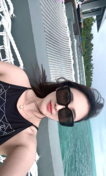 大胸手感好茶茶老师