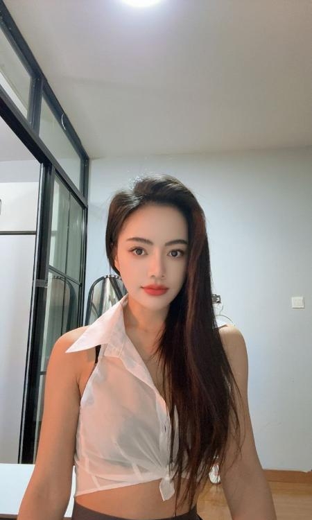 常熟哈尼族美女