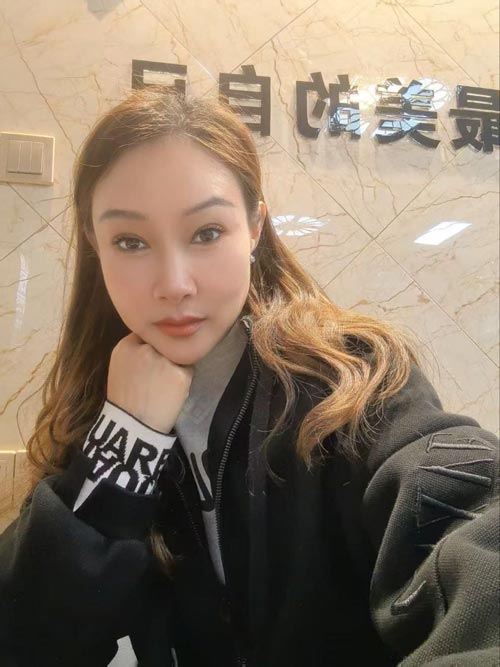 丰台角门东新人 刚从深圳来北京 五官精致 照片绝对真实