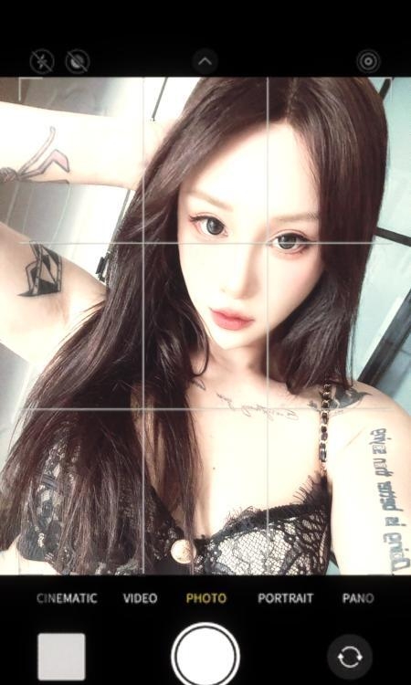 ts凯丽带把的女孩