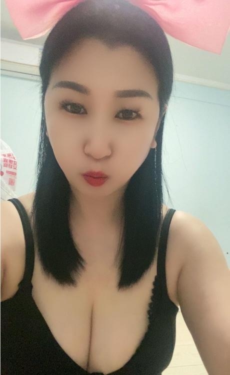 包夜大胸轻熟女