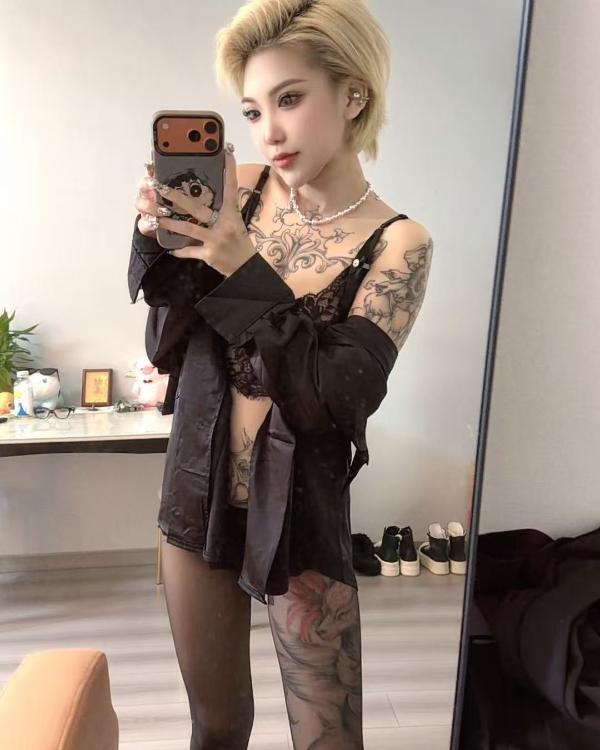 苏州吴中纹身妹