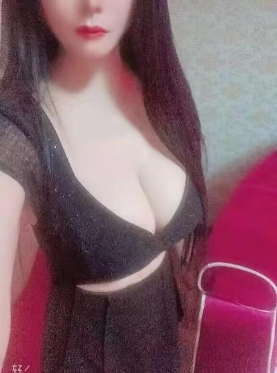 成华区大奶雪妍