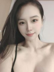 九头身大胸夏蝉