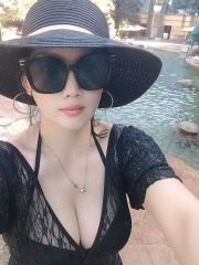 极品美乳妞妞丰满服务水多