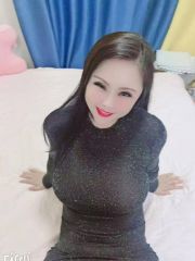 巨骚大眼D波少妇甜甜