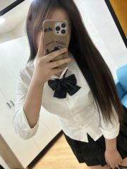 清纯大胸配合小妹妹